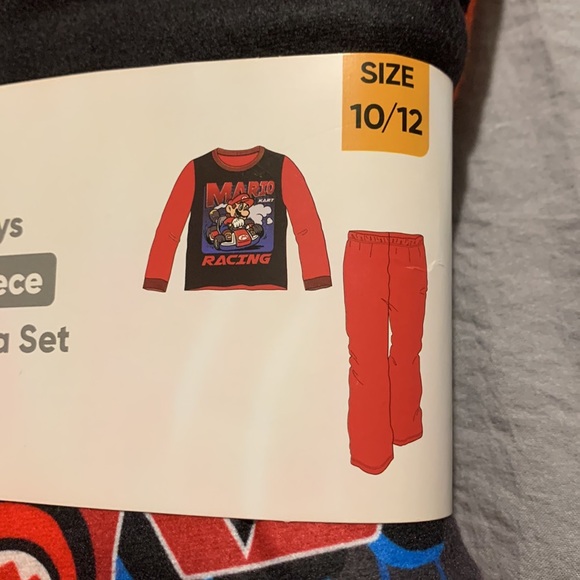 🚘 MarioKart 2-piece pajama set. Size 10/12 - Picture 5 of 5
